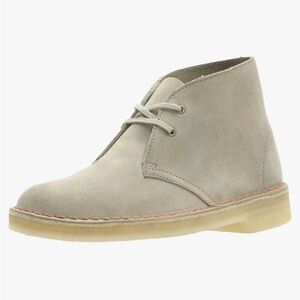 Clarks Women's Classic Desert Chukka Lace Up Boots - Light Gray/Beige